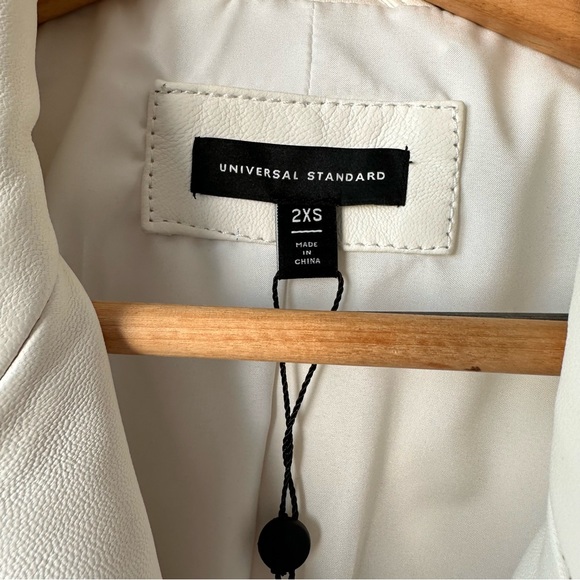 Universal Standard Leeron Leather Jacket size M - Picture 4 of 12